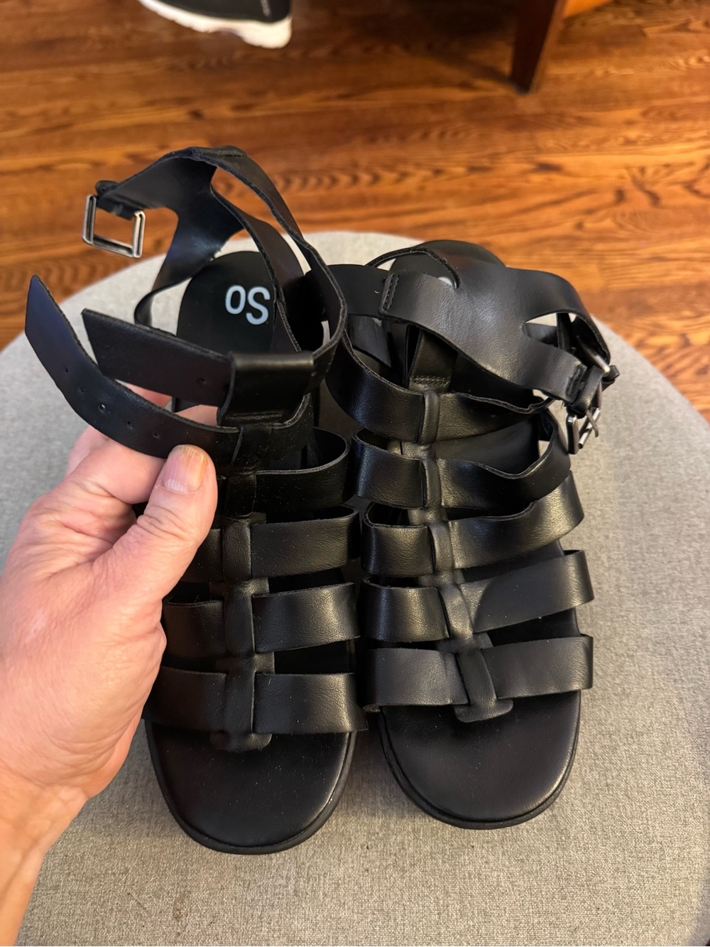 SO Black Multi-Strap Gladiator Sandals with Buckle
